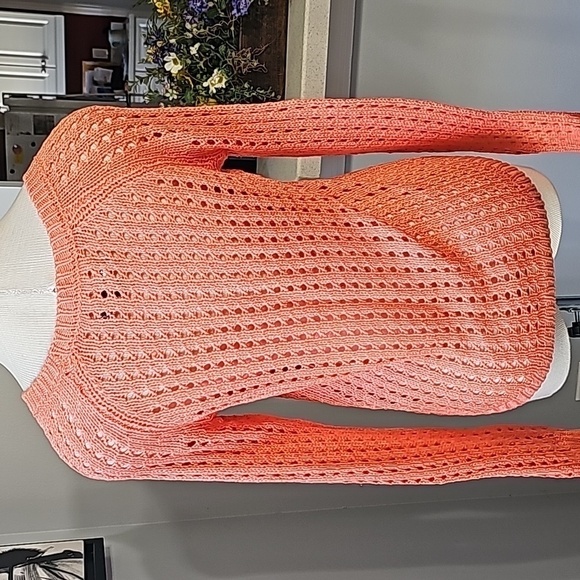 ROCK & REPUBLIC, Coral open knit high low sweater size small. - Picture 5 of 7